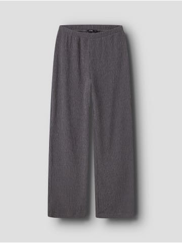 name it Hose in Dark Shadow