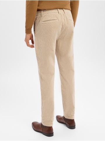 Finshley & Harding Hose Tyler in sand