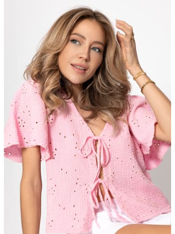 SASSYCLASSY Musselin Bluse zum Binden mit Lochstickerei in Babyrosa