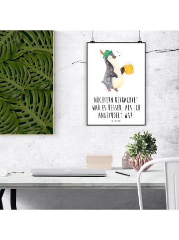 Mr. & Mrs. Panda Poster Pinguin Bier mit Spruch in Weiß