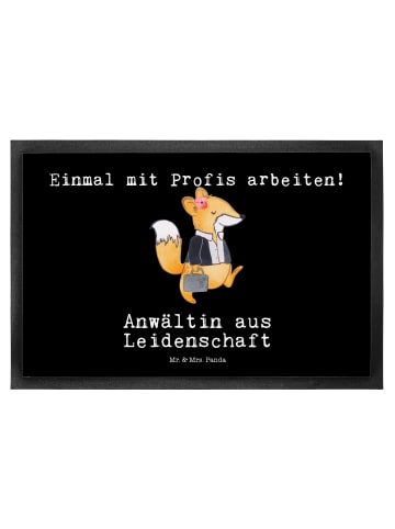 Mr. & Mrs. Panda Fußmatte Anwältin Leidenschaft mit Spruch in Schwarz