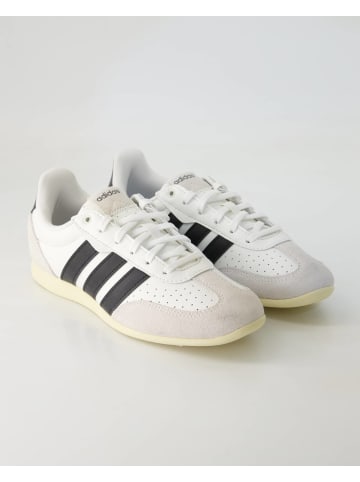 adidas Sportliche Schnürschuhe in Weiß