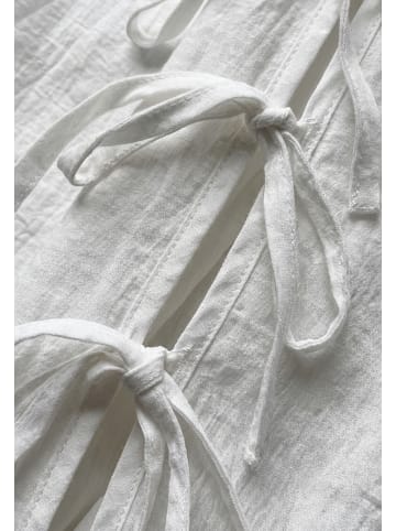VINAJA Women Shirt in White