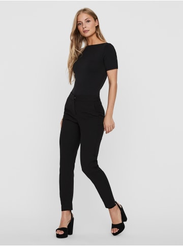 Vero Moda Basic Stretch T-Shirt mit U-Boot-Ausschnitt VMPANDA in Schwarz-2