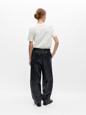 Object Lederhose in Black1