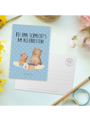 Mr. & Mrs. Panda Postkarte Oma Backen mit Spruch in Blau Pastell