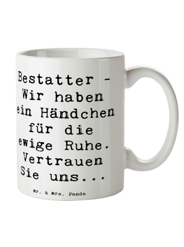 Mr. & Mrs. Panda Tasse Spruch Bestatter Fürsorge mit Spruch in Weiß