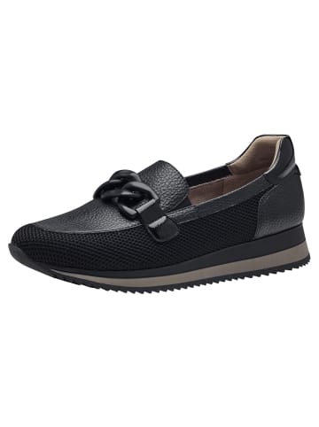 Jana Slipper in BLACK