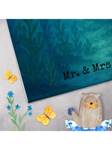 Mr. & Mrs. Panda Gästetuch Orca Design ohne Spruch in Weiß