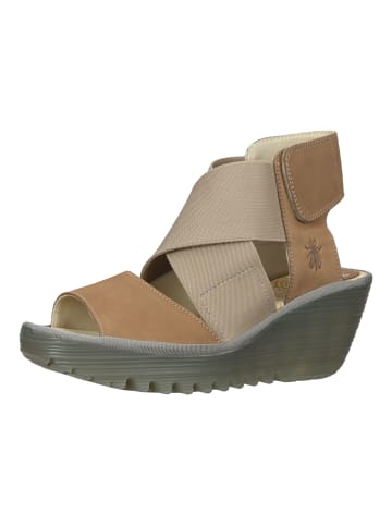 Fly London Sandalen in Sand