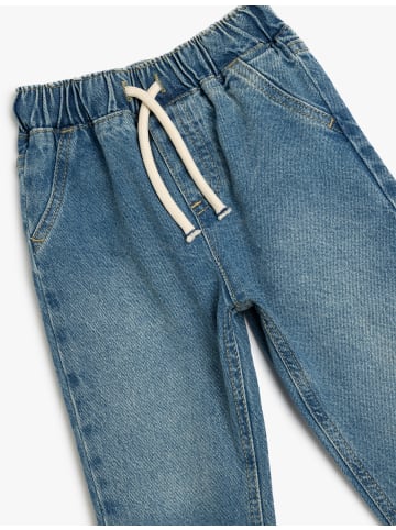 KOTON Jeans in Mittel Indigo