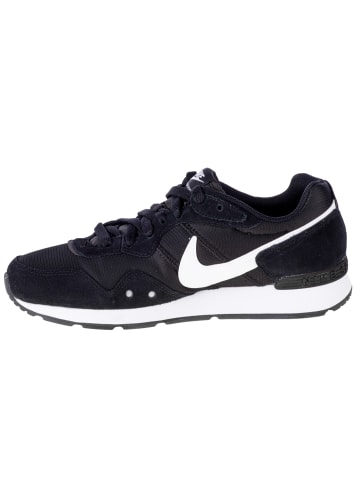 Nike Nike Venture Runner in Schwarz