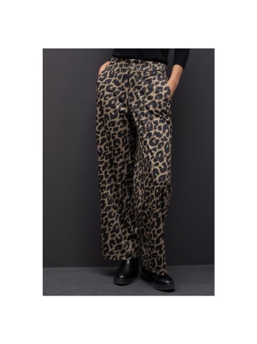 Street One Hose in silk brown