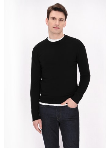 MO Sweater in black