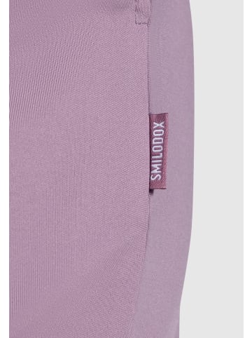 SMILODOX Shorts Corry in Lila