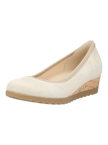 Gabor Pumps in Cream