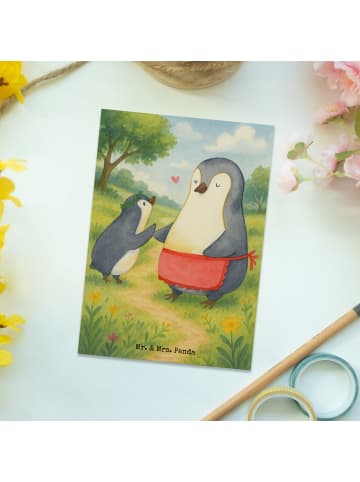 Mr. & Mrs. Panda Postkarte Pinguin mit Kind Design ohne Spruch in Weiß