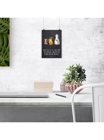 Mr. & Mrs. Panda Wandbild Pinguin Lagerfeuer mit Spruch in Kreidetafel