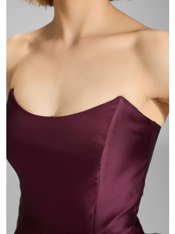 SWING Kleid in aubergine - 0001