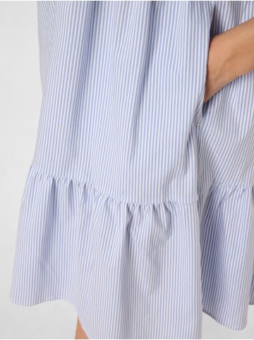 Marie Lund Kleid in hellblau weiß - 0001