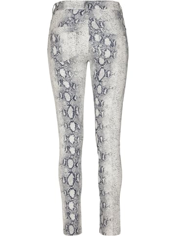 Urban Classics Urban Classics Damen Ladies Animal Stretch Twill Skinny Pants in offwhite snake