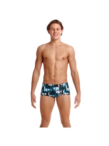 Funky Trunks in andere