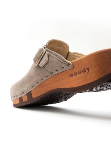Woody Schnürschuh in creme