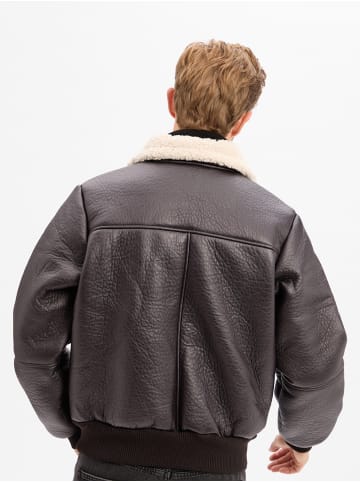 Alpha Industries Jacke in schwarz