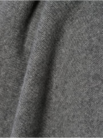 März März in grau - 0001