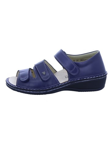 Finn Comfort Sandale in blau