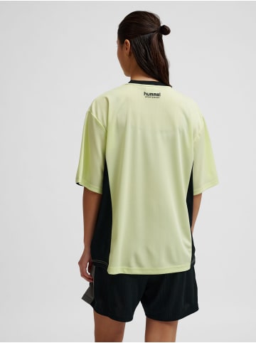 Hummel T-Shirt Hmlloose Fußball Erwachsene in SHADOW LIME