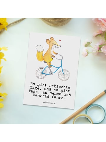 Mr. & Mrs. Panda Postkarte Fuchs Fahrrad fahren mit Spruch in Weiß