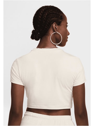 Nike Nike Cropped T-Shirts in beige