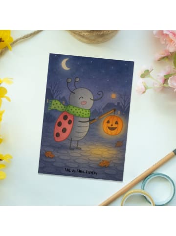 Mr. & Mrs. Panda Postkarte Smörle Laterne Design ohne Spruch in Weiß