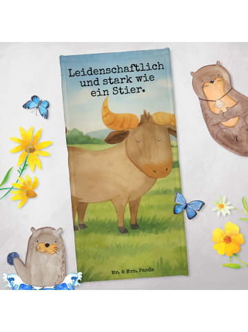 Mr. & Mrs. Panda Badehandtuch Sternzeichen Stier Design mit Spruch in Weiß