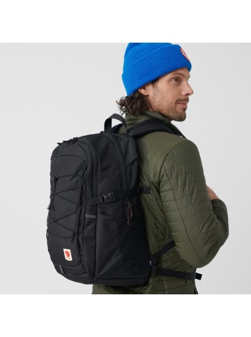 FJÄLLRÄVEN Trekkingrucksack in schwarz