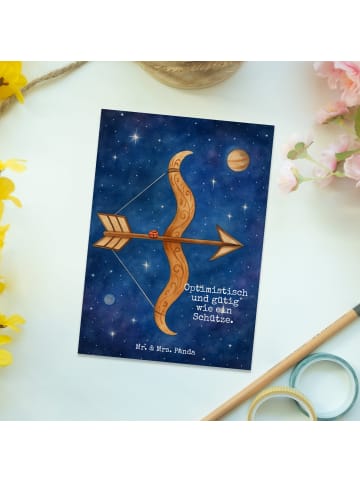 Mr. & Mrs. Panda Ansichtskarte Sternzeichen Schütze Design mit S... in Weiß
