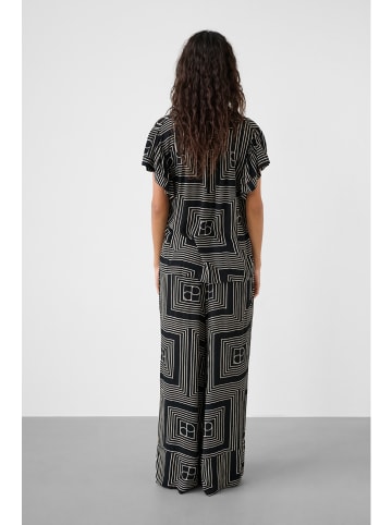 Soaked in Luxury Kleid SLZaya Regular fit in Black Monogram with Oatmeal