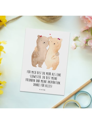 Mr. & Mrs. Panda Postkarte Meine Schwester mit Spruch in Weiß
