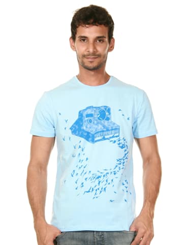 FIOCEO T-Shirt in hellblau