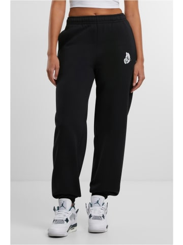 Mister Tee Sweat Pant "Wildest Dreams Ladies Fluffy Sweatpants" in Schwarz