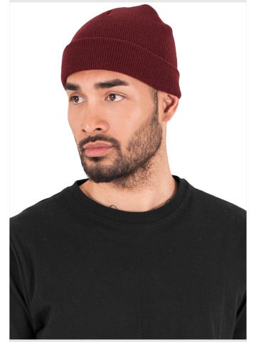  Flexfit  Flexfit Unisex Heavyweight Beanie in maroon