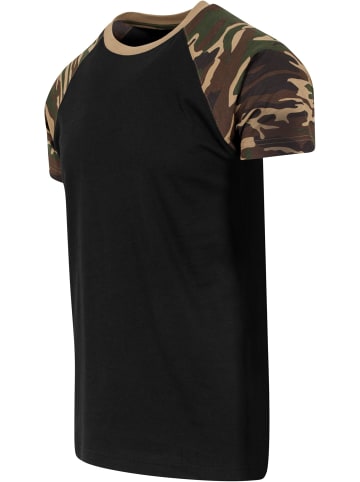 Urban Classics T-Shirts in blk/woodcamo