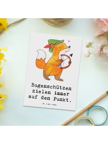Mr. & Mrs. Panda Postkarte Bogenschützen Fokussierung mit Spruch in Weiß