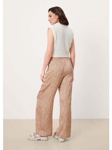 s.Oliver Hose in 84A0_sandstein