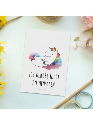 Mr. & Mrs. Panda Postkarte Einhorn Wolke 7 mit Spruch in Weiß