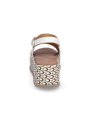 Tamaris Plateau-Sandalette in Weiß