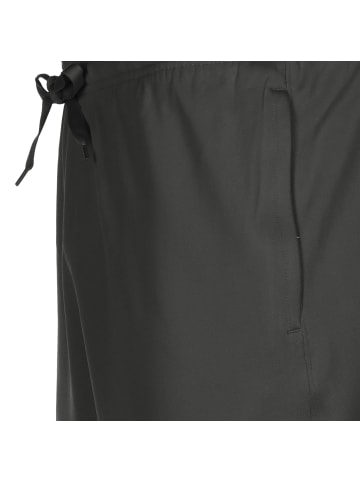 Nike Performance Trainingsshorts Strike 22 in grau / weiß