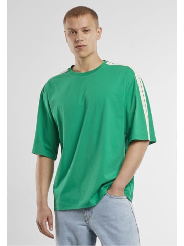 Urban Classics Shorts - Sweat in froggreen