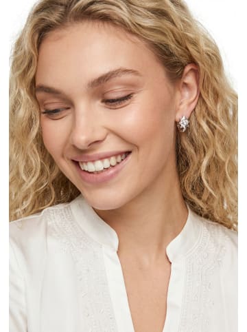 gaya Women Earrings in Silver